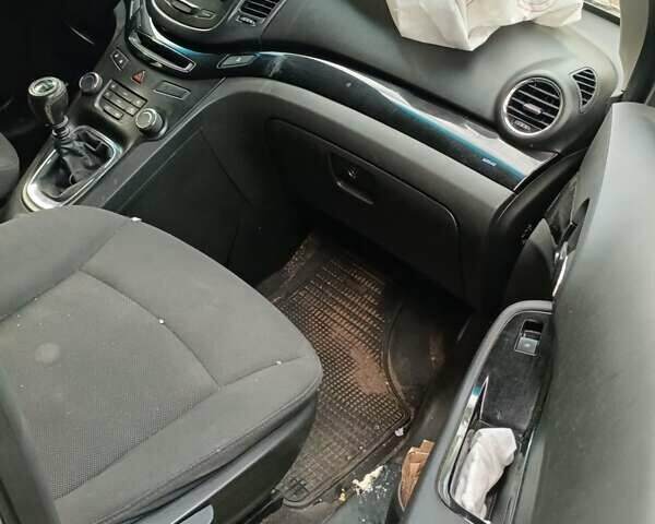 Серый Шевроле Орландо, объемом двигателя 2 л и пробегом 263 тыс. км за 6485 $, фото 4 на Automoto.ua