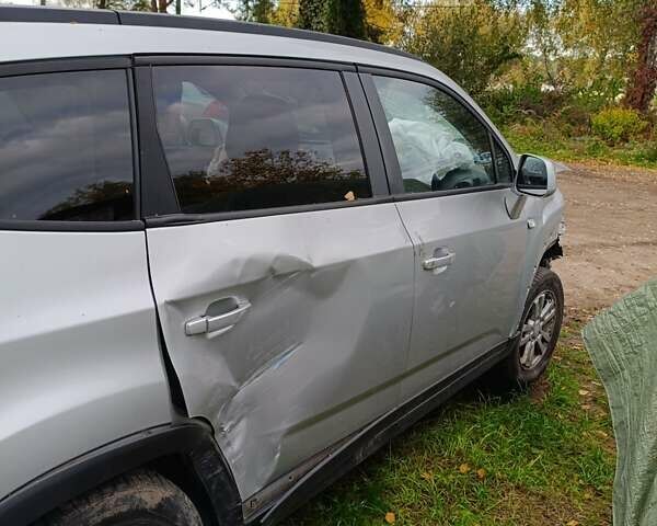 Серый Шевроле Орландо, объемом двигателя 2 л и пробегом 263 тыс. км за 6485 $, фото 1 на Automoto.ua