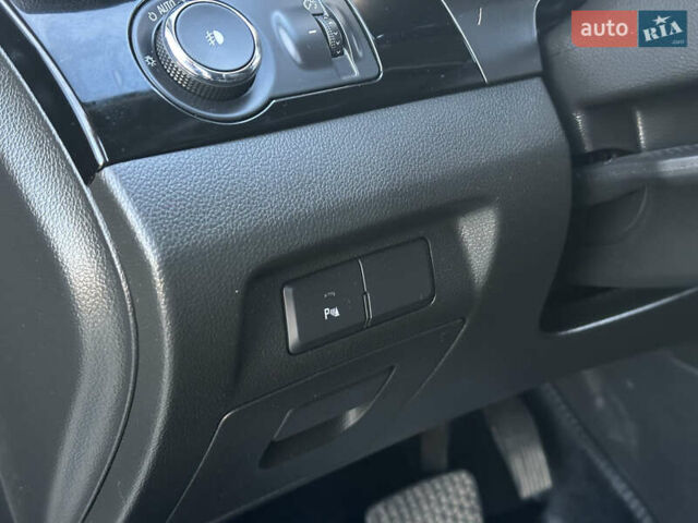 Серый Шевроле Орландо, объемом двигателя 1.6 л и пробегом 75 тыс. км за 12999 $, фото 47 на Automoto.ua