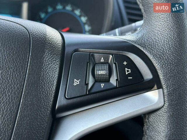 Серый Шевроле Орландо, объемом двигателя 1.6 л и пробегом 75 тыс. км за 12999 $, фото 52 на Automoto.ua