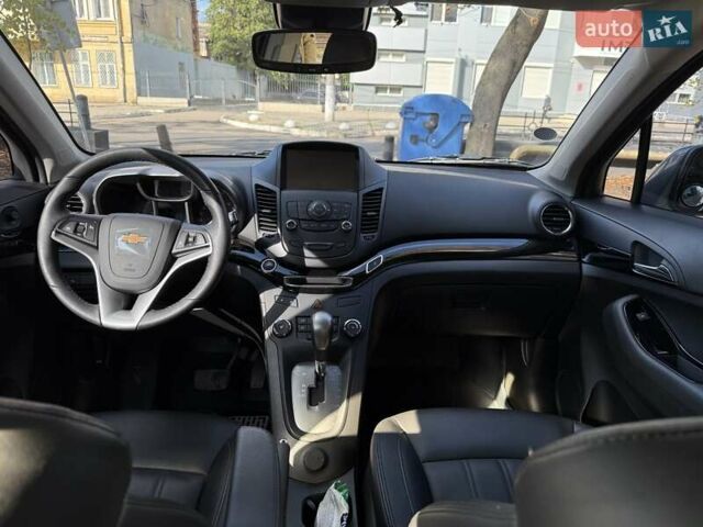 Сірий Шевроле Орландо, об'ємом двигуна 1.6 л та пробігом 75 тис. км за 12800 $, фото 18 на Automoto.ua
