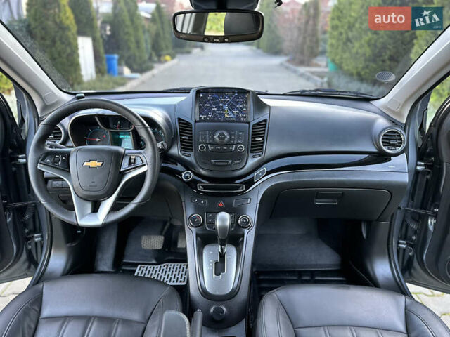 Серый Шевроле Орландо, объемом двигателя 1.6 л и пробегом 75 тыс. км за 12999 $, фото 4 на Automoto.ua