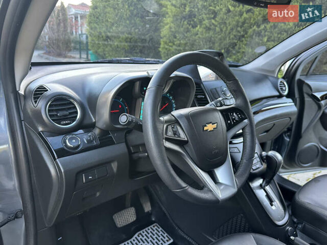 Серый Шевроле Орландо, объемом двигателя 1.6 л и пробегом 75 тыс. км за 12999 $, фото 43 на Automoto.ua