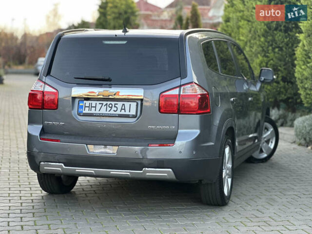 Серый Шевроле Орландо, объемом двигателя 1.6 л и пробегом 75 тыс. км за 12999 $, фото 2 на Automoto.ua