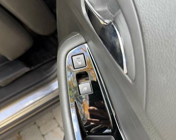 Сірий Шевроле Орландо, об'ємом двигуна 1.6 л та пробігом 75 тис. км за 12800 $, фото 27 на Automoto.ua