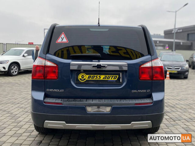 Синий Шевроле Орландо, объемом двигателя 2 л и пробегом 173 тыс. км за 12000 $, фото 5 на Automoto.ua
