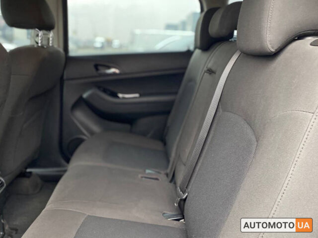 Синий Шевроле Орландо, объемом двигателя 2 л и пробегом 173 тыс. км за 12000 $, фото 23 на Automoto.ua