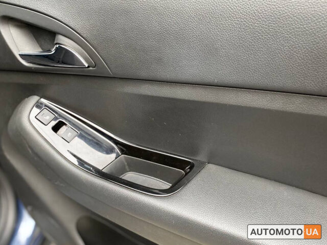 Синий Шевроле Орландо, объемом двигателя 2 л и пробегом 173 тыс. км за 12000 $, фото 27 на Automoto.ua