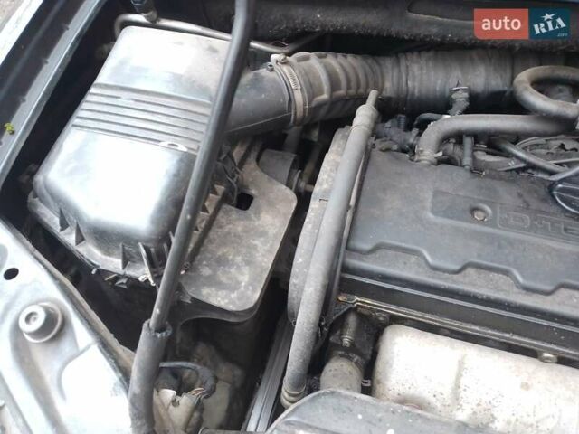 Черный Шевроле Реззо, объемом двигателя 2.01 л и пробегом 331 тыс. км за 1200 $, фото 24 на Automoto.ua