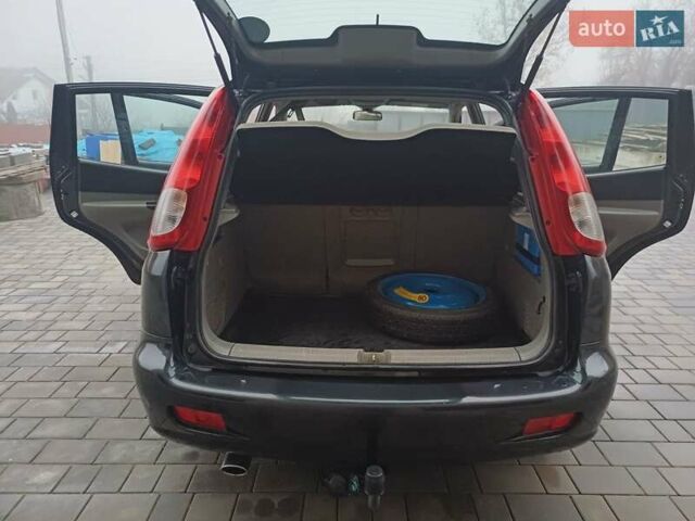 Черный Шевроле Реззо, объемом двигателя 2 л и пробегом 165 тыс. км за 4200 $, фото 8 на Automoto.ua