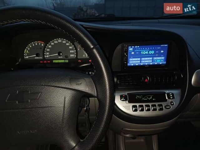Черный Шевроле Реззо, объемом двигателя 2 л и пробегом 165 тыс. км за 4200 $, фото 13 на Automoto.ua