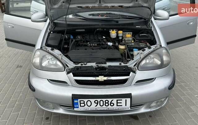 Серый Шевроле Реззо, объемом двигателя 1.6 л и пробегом 185 тыс. км за 3444 $, фото 4 на Automoto.ua