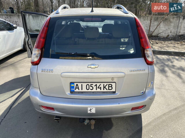Серый Шевроле Реззо, объемом двигателя 1.6 л и пробегом 230 тыс. км за 3800 $, фото 16 на Automoto.ua
