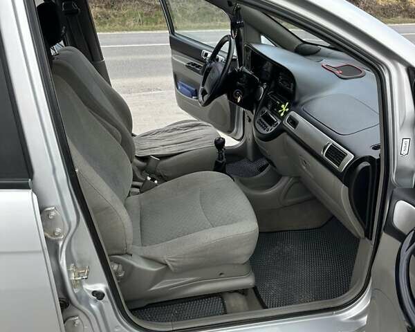 Серый Шевроле Реззо, объемом двигателя 1.6 л и пробегом 185 тыс. км за 3444 $, фото 17 на Automoto.ua