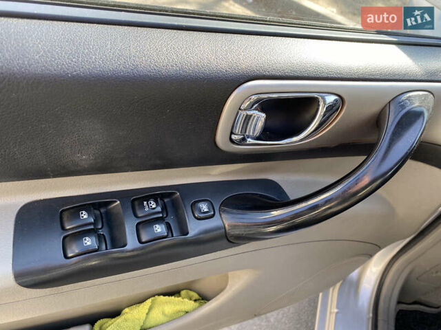 Серый Шевроле Реззо, объемом двигателя 1.6 л и пробегом 230 тыс. км за 3800 $, фото 13 на Automoto.ua