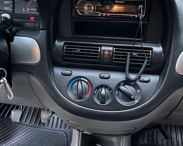 Синий Шевроле Реззо, объемом двигателя 1.6 л и пробегом 240 тыс. км за 3850 $, фото 17 на Automoto.ua