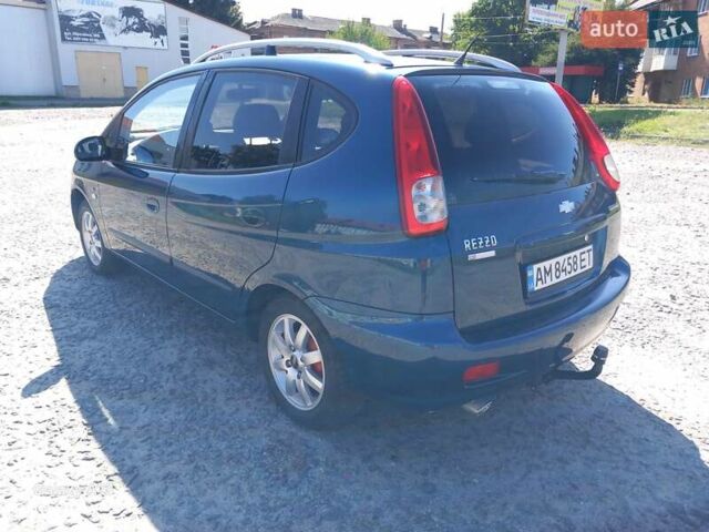 Синий Шевроле Реззо, объемом двигателя 1.6 л и пробегом 177 тыс. км за 2850 $, фото 3 на Automoto.ua