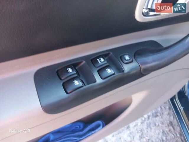 Синий Шевроле Реззо, объемом двигателя 1.6 л и пробегом 177 тыс. км за 2850 $, фото 14 на Automoto.ua