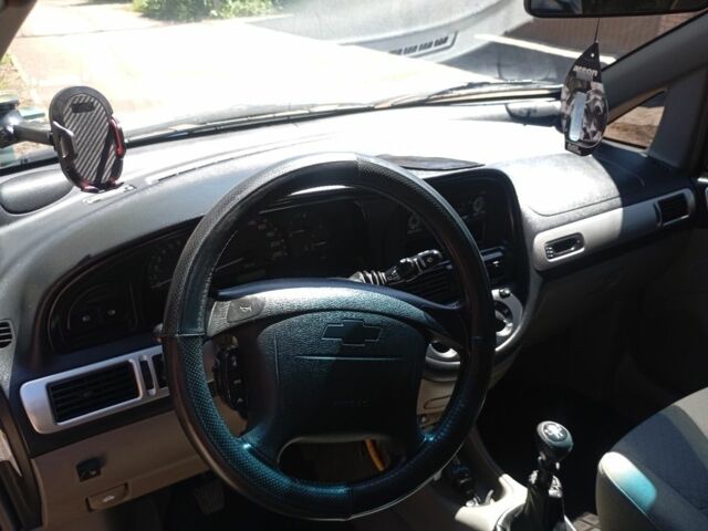 Синий Шевроле Реззо, объемом двигателя 1.6 л и пробегом 225 тыс. км за 3900 $, фото 3 на Automoto.ua