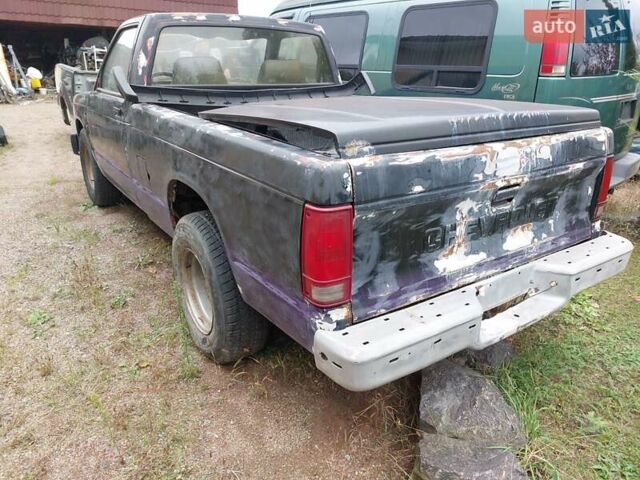 Черный Шевроле С-10, объемом двигателя 2.5 л и пробегом 120 тыс. км за 3750 $, фото 8 на Automoto.ua