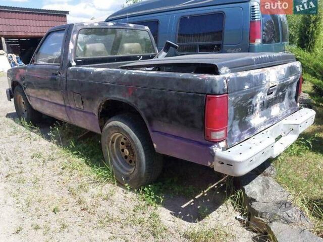 Черный Шевроле С-10, объемом двигателя 2.5 л и пробегом 120 тыс. км за 3750 $, фото 3 на Automoto.ua