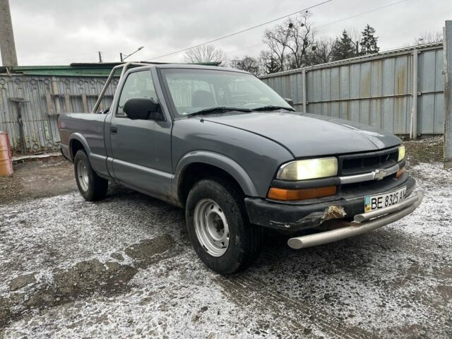 Серый Шевроле С-10, объемом двигателя 2.2 л и пробегом 191 тыс. км за 2950 $, фото 2 на Automoto.ua