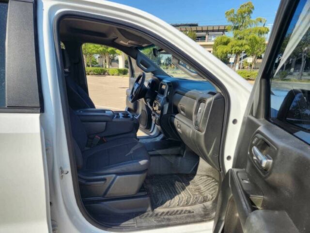 Белый Шевроле Сильверадо, объемом двигателя 5.3 л и пробегом 39 тыс. км за 27000 $, фото 9 на Automoto.ua