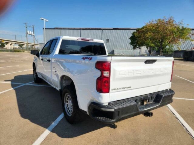 Белый Шевроле Сильверадо, объемом двигателя 5.3 л и пробегом 39 тыс. км за 27000 $, фото 7 на Automoto.ua