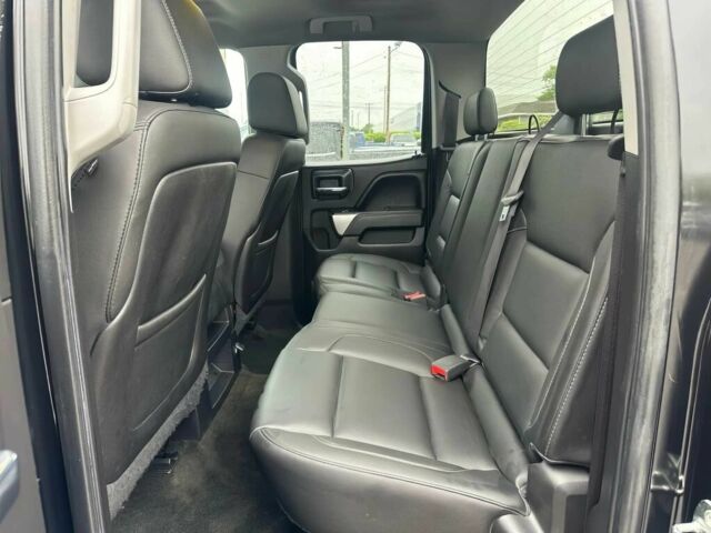 Черный Шевроле Сильверадо, объемом двигателя 5.3 л и пробегом 74 тыс. км за 11000 $, фото 14 на Automoto.ua