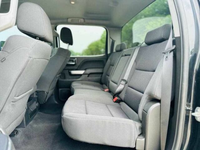 Черный Шевроле Сильверадо, объемом двигателя 5.3 л и пробегом 55 тыс. км за 6500 $, фото 9 на Automoto.ua