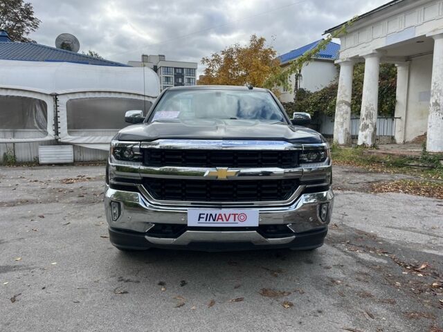 Черный Шевроле Сильверадо, объемом двигателя 5.3 л и пробегом 95 тыс. км за 33000 $, фото 2 на Automoto.ua