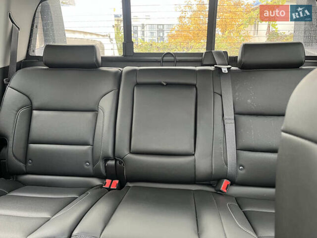 Черный Шевроле Сильверадо, объемом двигателя 5.33 л и пробегом 95 тыс. км за 33000 $, фото 21 на Automoto.ua