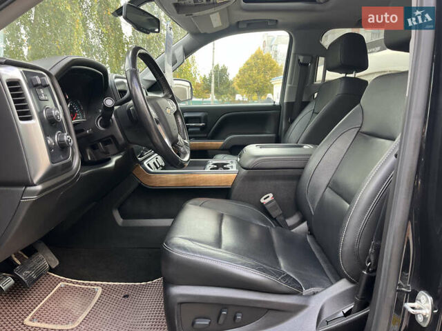 Черный Шевроле Сильверадо, объемом двигателя 5.33 л и пробегом 95 тыс. км за 33000 $, фото 11 на Automoto.ua