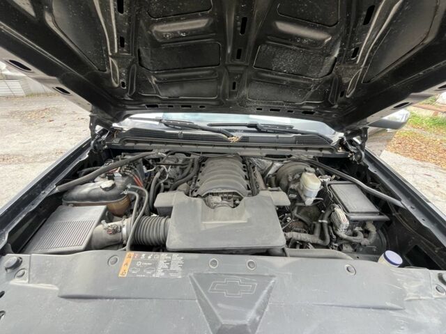 Черный Шевроле Сильверадо, объемом двигателя 5.3 л и пробегом 95 тыс. км за 33000 $, фото 22 на Automoto.ua