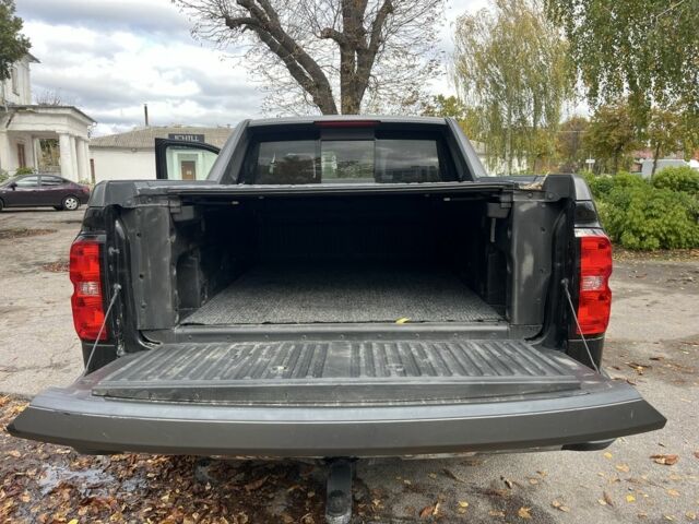 Черный Шевроле Сильверадо, объемом двигателя 5.3 л и пробегом 95 тыс. км за 33000 $, фото 23 на Automoto.ua