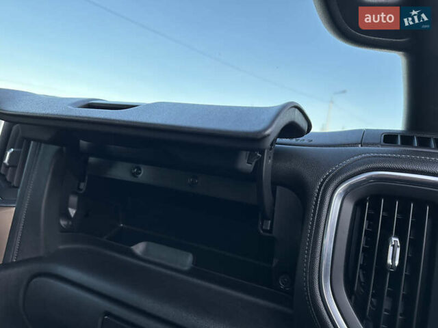 Черный Шевроле Сильверадо, объемом двигателя 6.2 л и пробегом 78 тыс. км за 49999 $, фото 70 на Automoto.ua