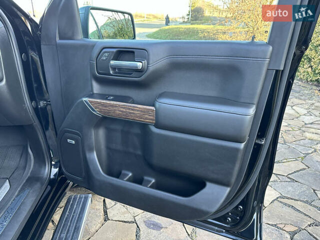 Черный Шевроле Сильверадо, объемом двигателя 6.2 л и пробегом 78 тыс. км за 49999 $, фото 69 на Automoto.ua