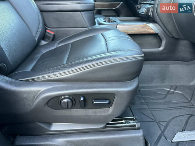 Черный Шевроле Сильверадо, объемом двигателя 6.2 л и пробегом 78 тыс. км за 49999 $, фото 68 на Automoto.ua