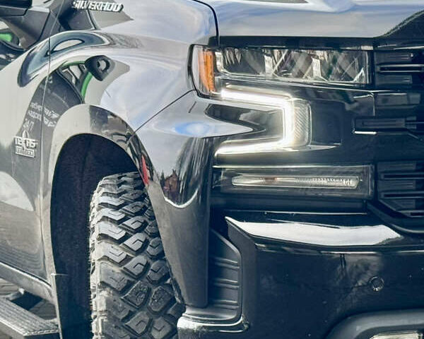 Черный Шевроле Сильверадо, объемом двигателя 5.33 л и пробегом 17 тыс. км за 43999 $, фото 26 на Automoto.ua