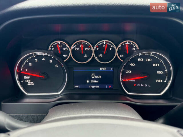 Черный Шевроле Сильверадо, объемом двигателя 5.33 л и пробегом 17 тыс. км за 43999 $, фото 46 на Automoto.ua