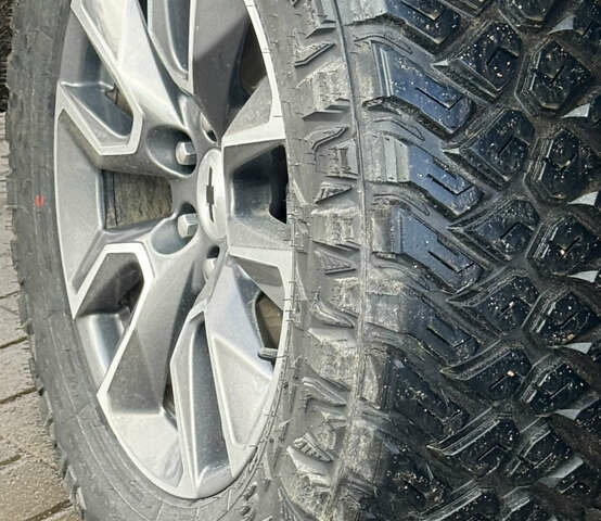 Черный Шевроле Сильверадо, объемом двигателя 5.33 л и пробегом 17 тыс. км за 43999 $, фото 29 на Automoto.ua