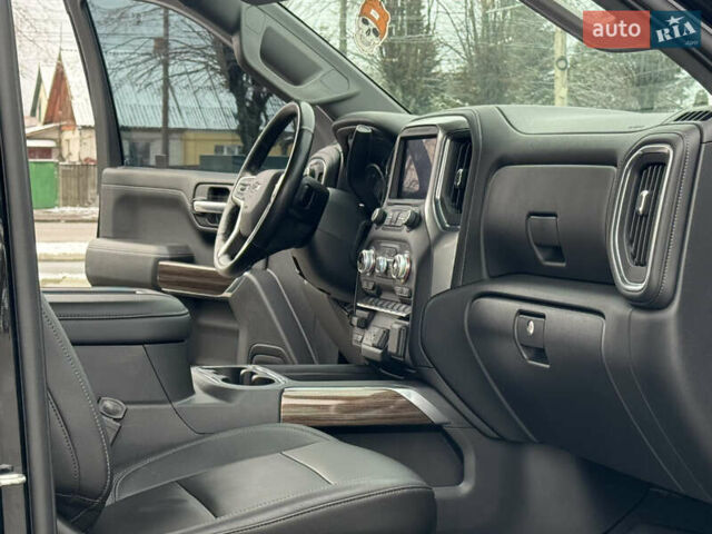 Черный Шевроле Сильверадо, объемом двигателя 5.33 л и пробегом 17 тыс. км за 43999 $, фото 32 на Automoto.ua