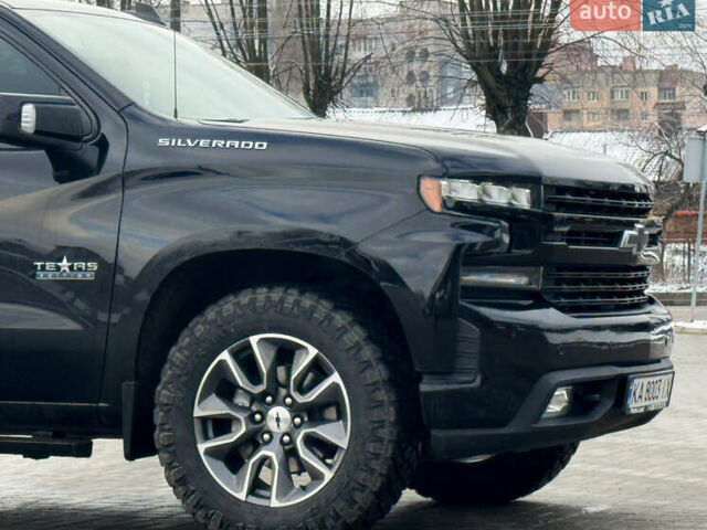 Черный Шевроле Сильверадо, объемом двигателя 5.33 л и пробегом 17 тыс. км за 43999 $, фото 10 на Automoto.ua