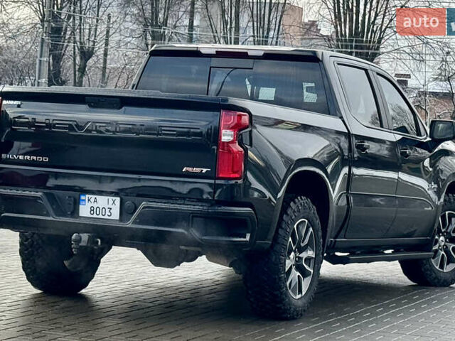 Черный Шевроле Сильверадо, объемом двигателя 5.33 л и пробегом 17 тыс. км за 43999 $, фото 2 на Automoto.ua