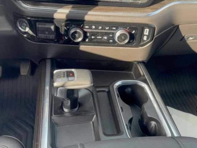 Чорний Шевроле Сільверадо, об'ємом двигуна 6.2 л та пробігом 11 тис. км за 20000 $, фото 8 на Automoto.ua