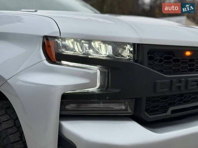 Серый Шевроле Сильверадо, объемом двигателя 3 л и пробегом 110 тыс. км за 45000 $, фото 8 на Automoto.ua