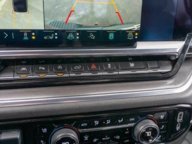 Серый Шевроле Сильверадо, объемом двигателя 6.2 л и пробегом 13 тыс. км за 20000 $, фото 13 на Automoto.ua