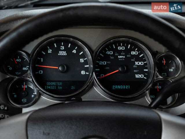 Синий Шевроле Сильверадо, объемом двигателя 5.33 л и пробегом 194 тыс. км за 13700 $, фото 11 на Automoto.ua