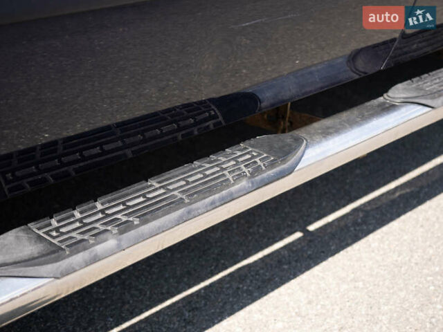 Синий Шевроле Сильверадо, объемом двигателя 5.33 л и пробегом 194 тыс. км за 13700 $, фото 21 на Automoto.ua