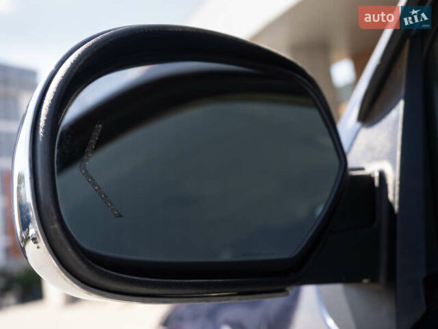 Синий Шевроле Сильверадо, объемом двигателя 5.33 л и пробегом 194 тыс. км за 13700 $, фото 23 на Automoto.ua